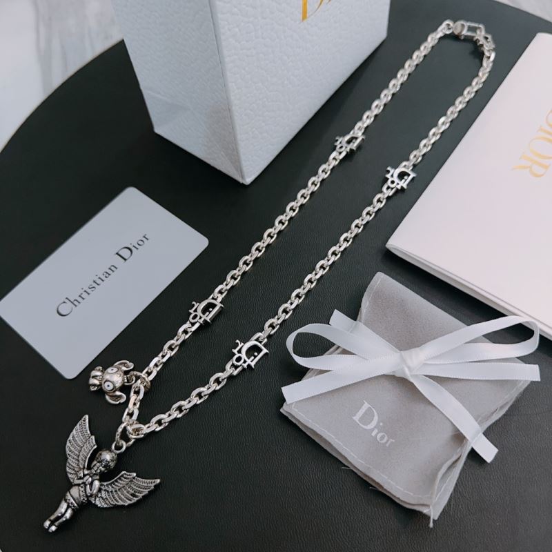 chr1st1an D10r necklaces